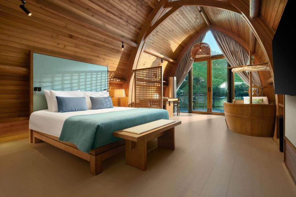 Twin Room with Tatami Bed and Partial River View room - Image 3