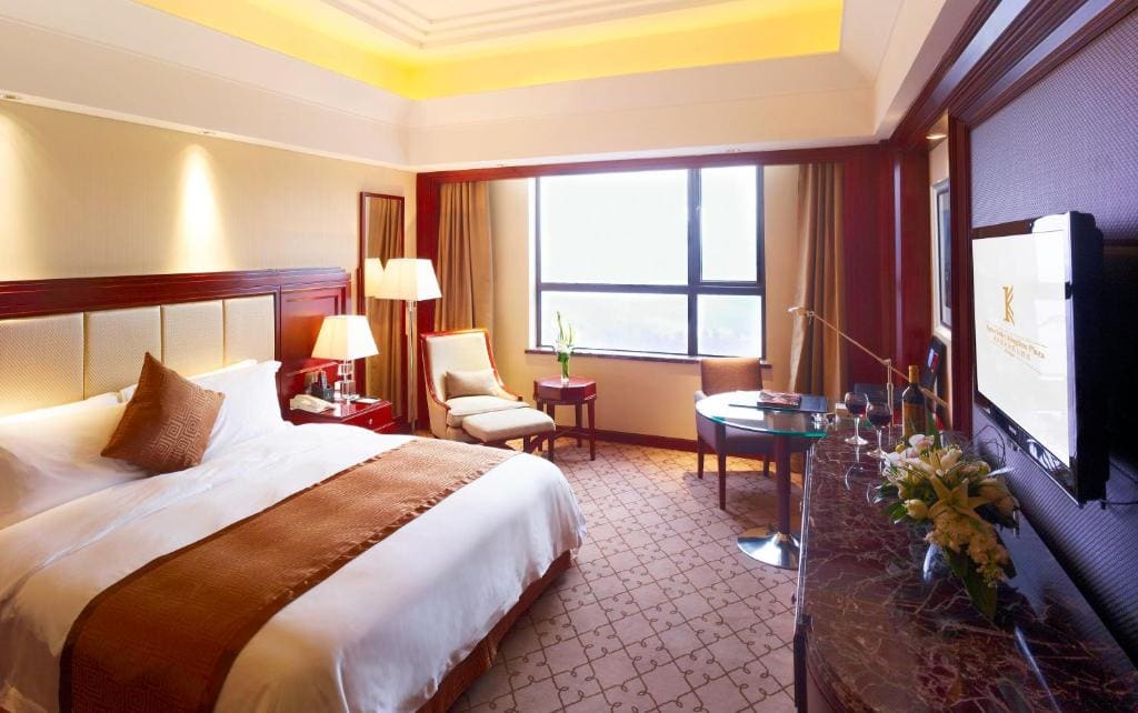 Deluxe King Room room - Image 1