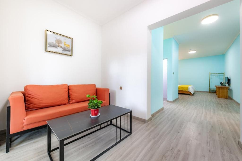 Deluxe Family Suite room - Image 2