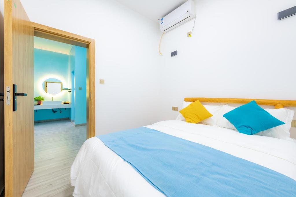 Deluxe Family Suite room - Image 1