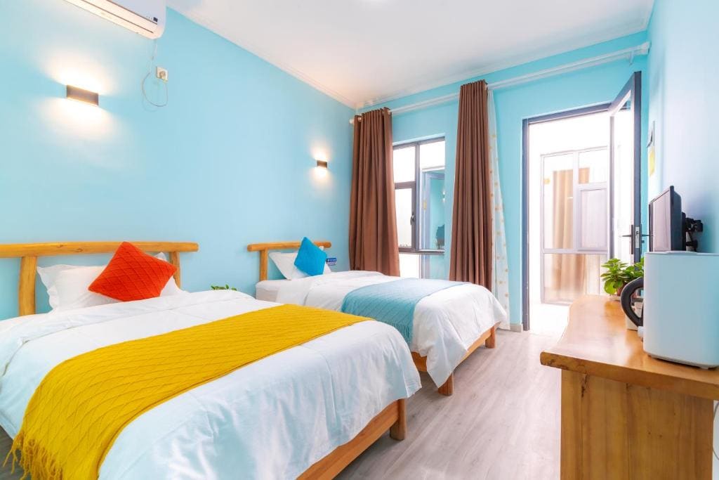 Standard Twin Room room - Image 3