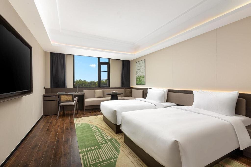Deluxe Room with Two Single Beds room - Image 1