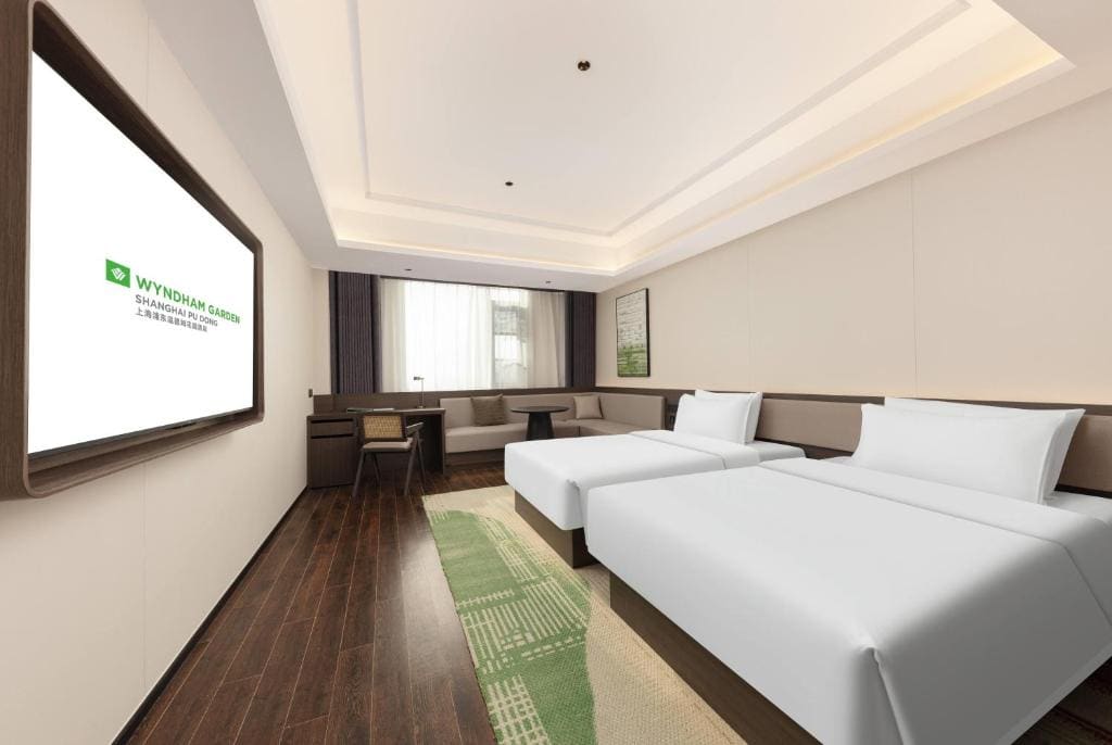 Deluxe Room with Two Single Beds room - Image 3