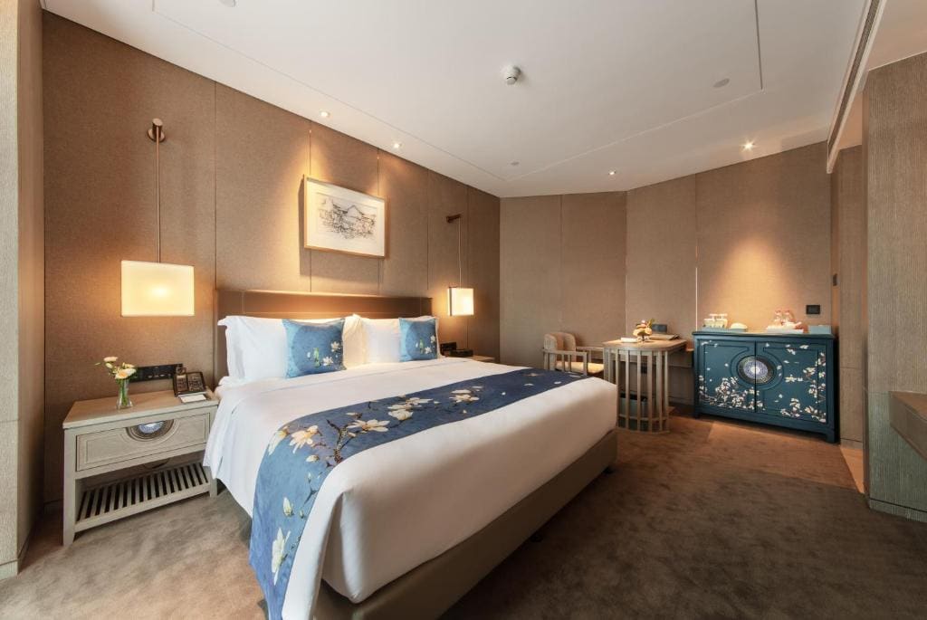 Superior King Room room - Image 3