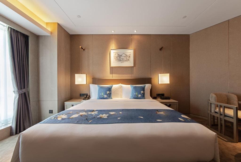 Superior King Room room - Image 1