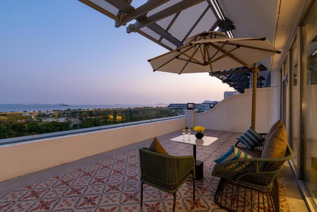 Double Room with Sea View room - Image 2