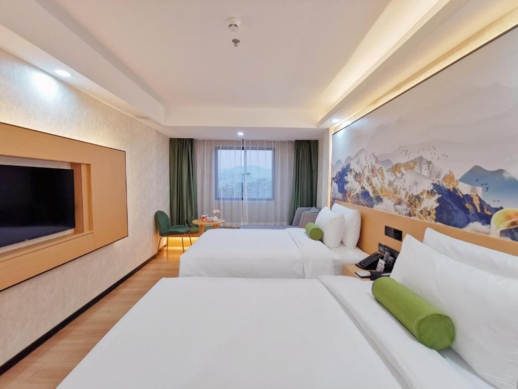 View Twin Room room - Image 2