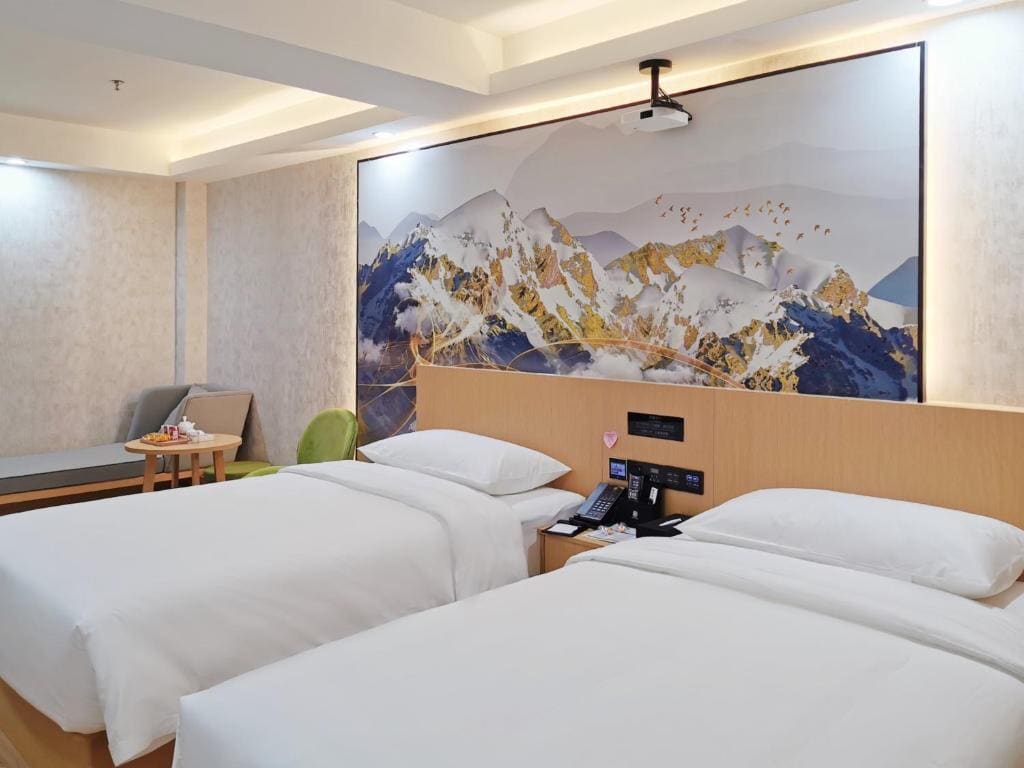 Cinema Twin Room room - Image 1