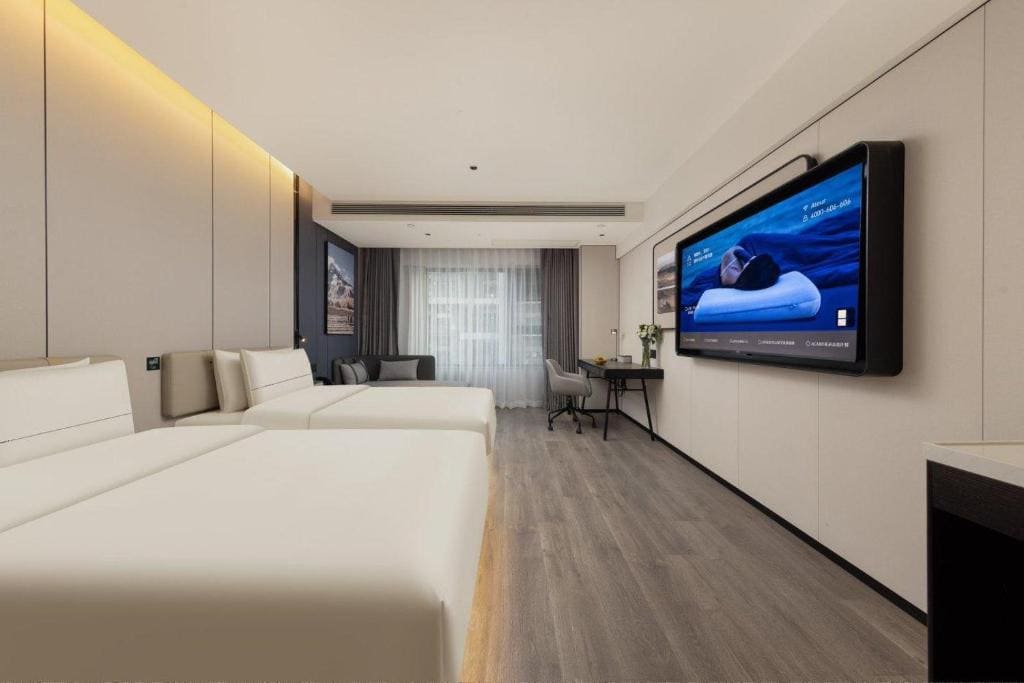 Elegant Twin Room room - Image 3