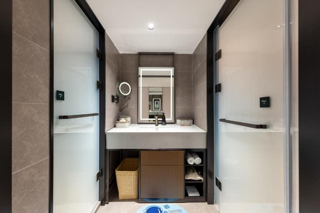 Jimu Family Room room - Image 2