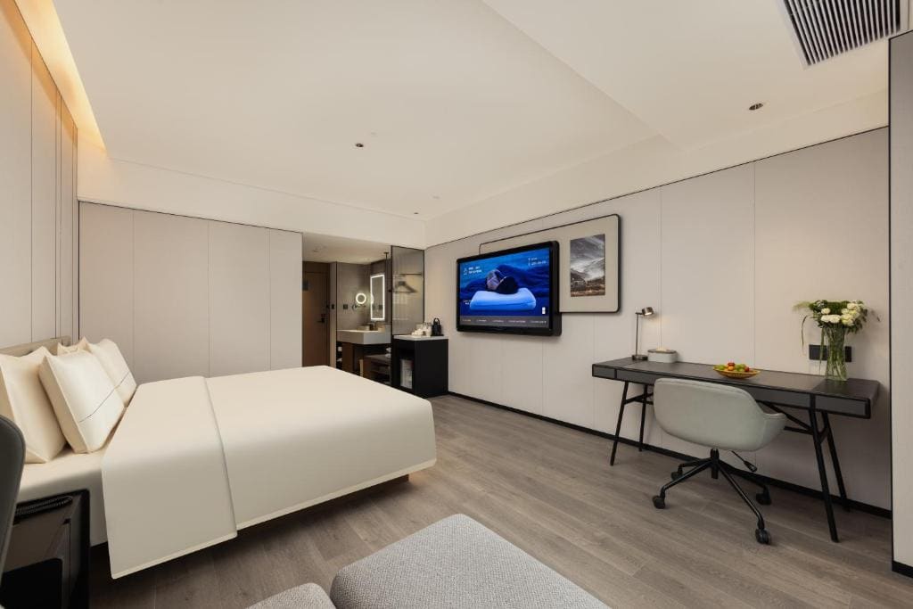 Premier Double Room room - Image 2
