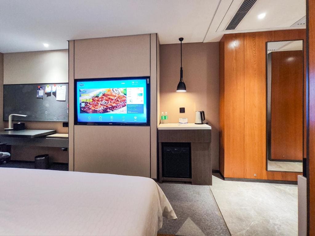 Deluxe king bed room room - Image 3