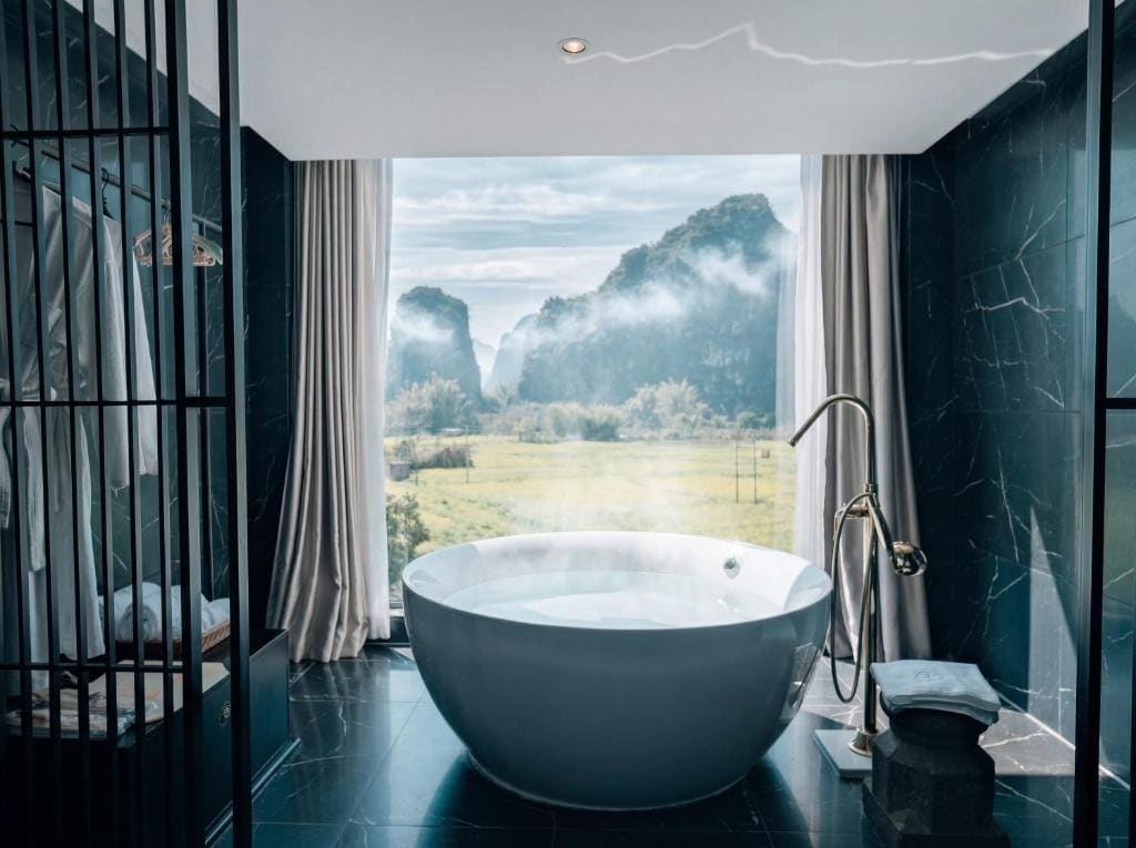 Deluxe Double or Twin Room with Mountain View room - Image 3