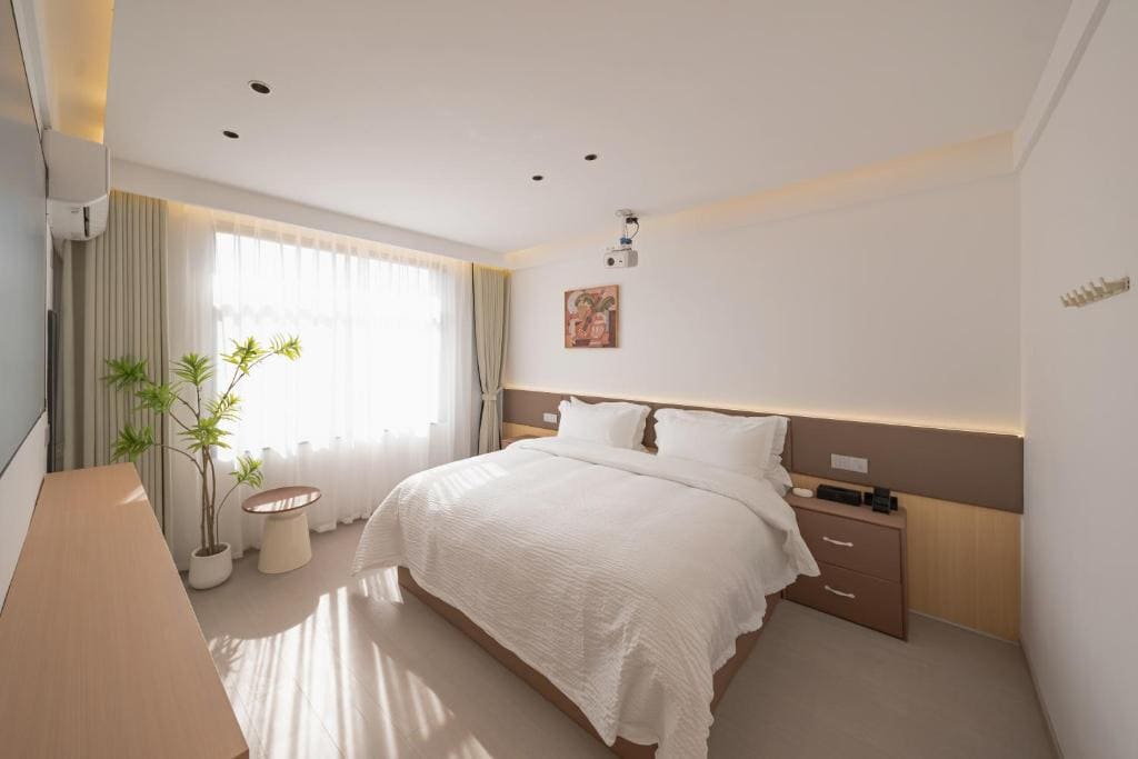 Standard Queen Room room - Image 3