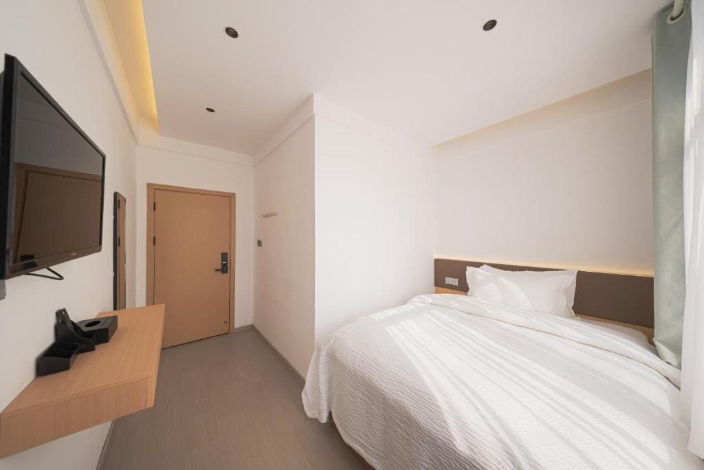 Queen Room room - Image 3