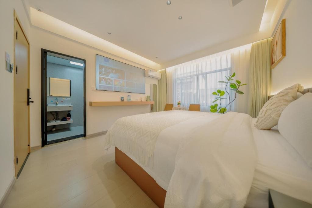 Standard Queen Room room - Image 2