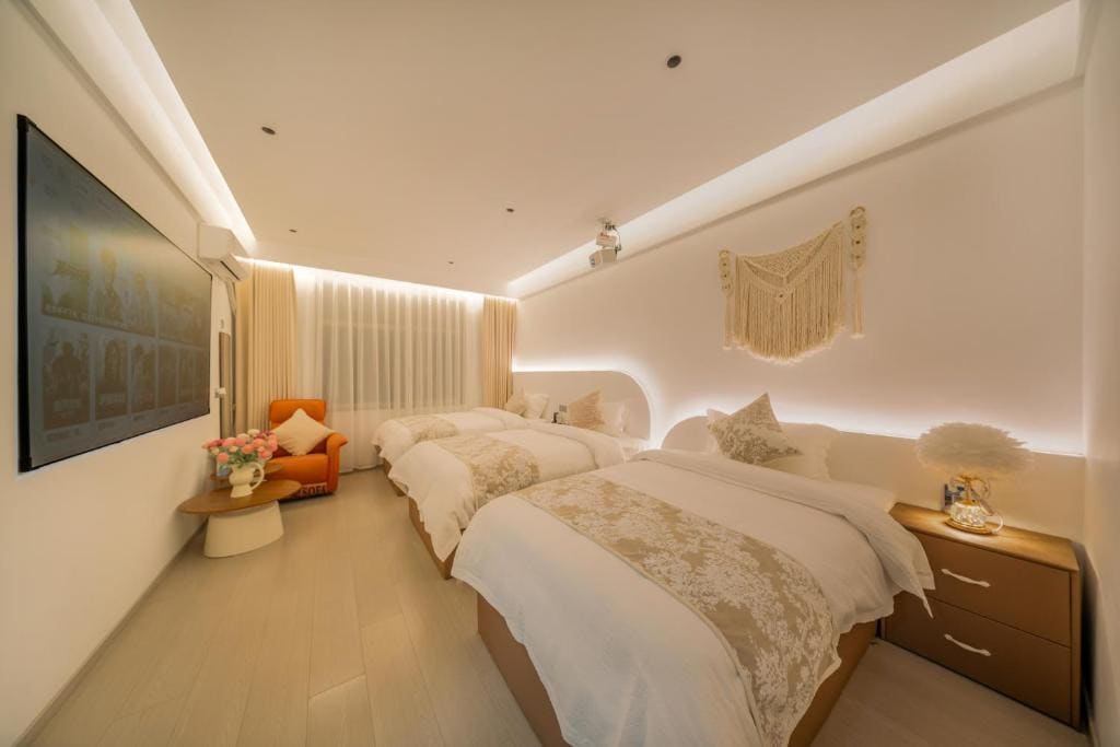 Standard Triple Room room - Image 2