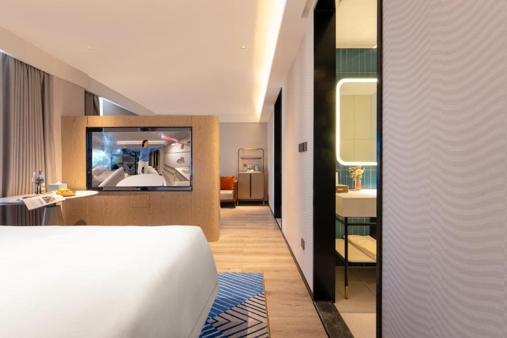 Deluxe Suite room - Image 3