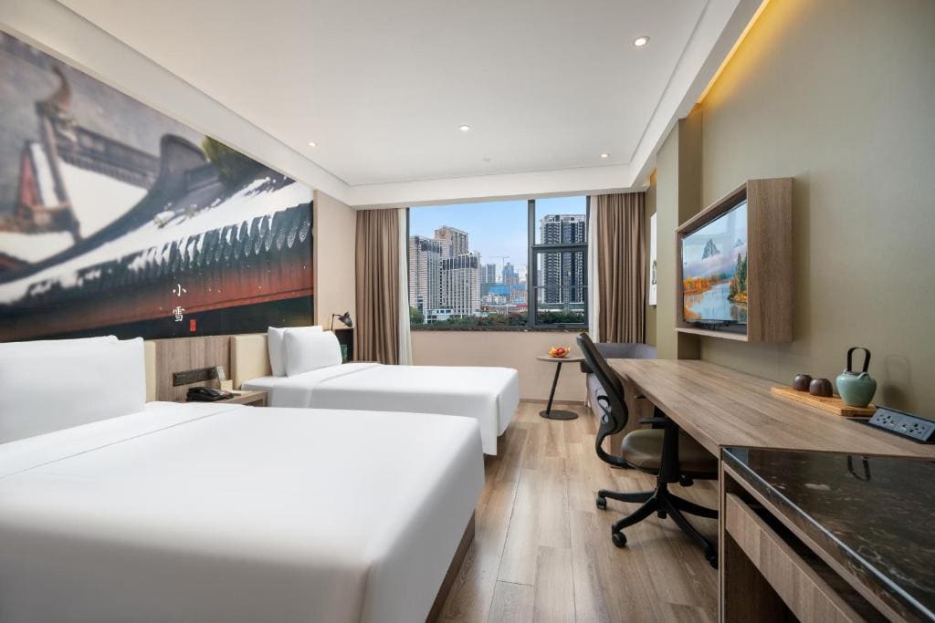 Superior Twin Room room - Image 3