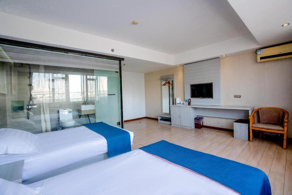 Deluxe Double Room with Two Double Beds room - Image 1