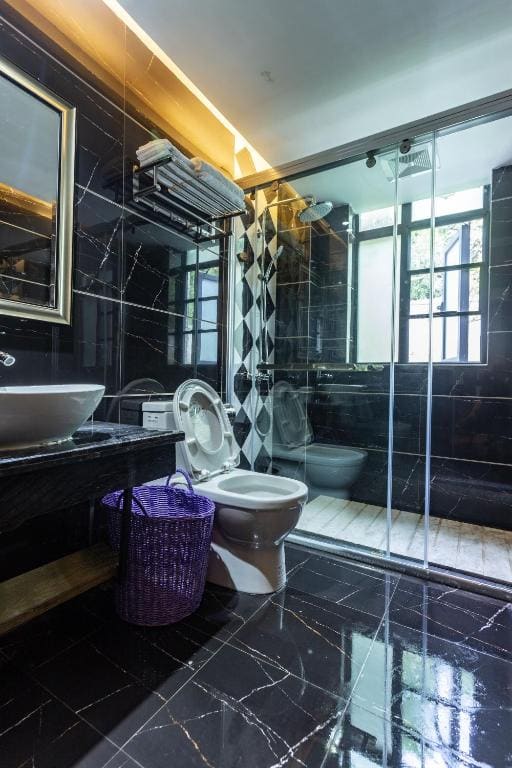 Double Room with Balcony room - Image 1