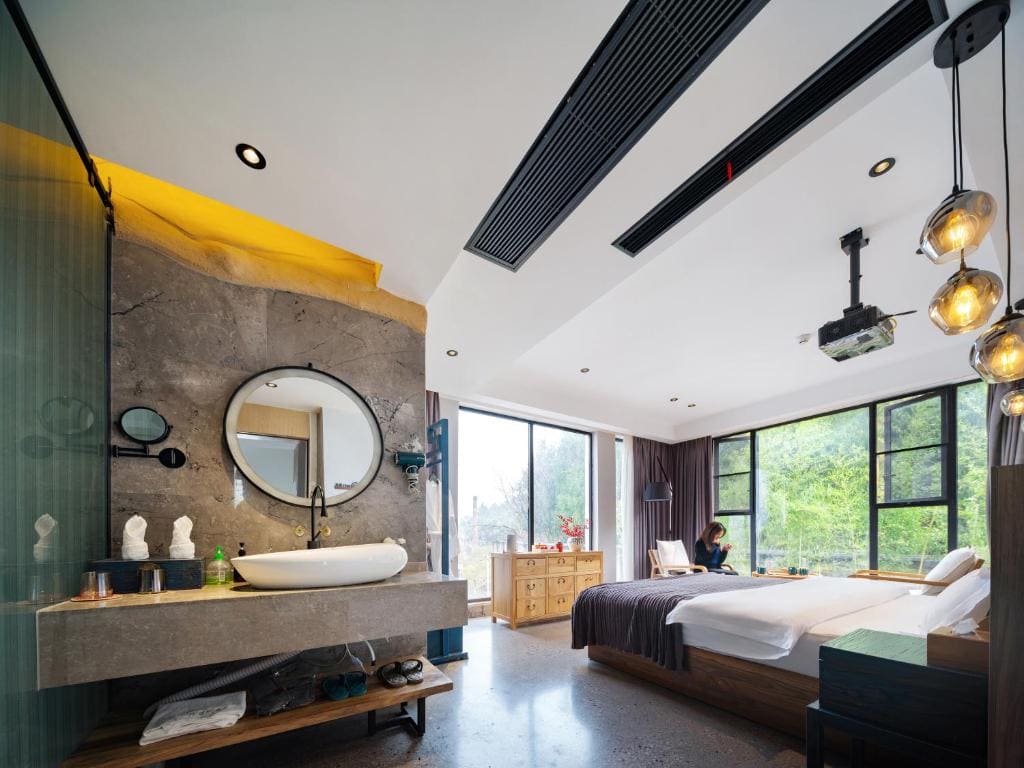 Double Room with Garden View room - Image 3