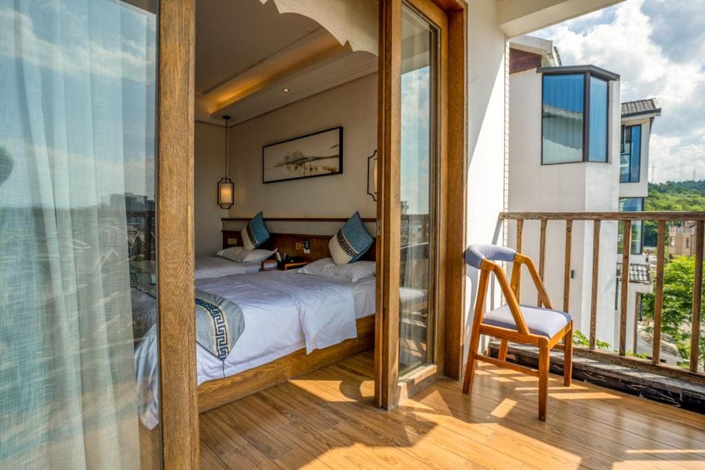 Double or Twin Room with Swimming Pool Access room - Image 3