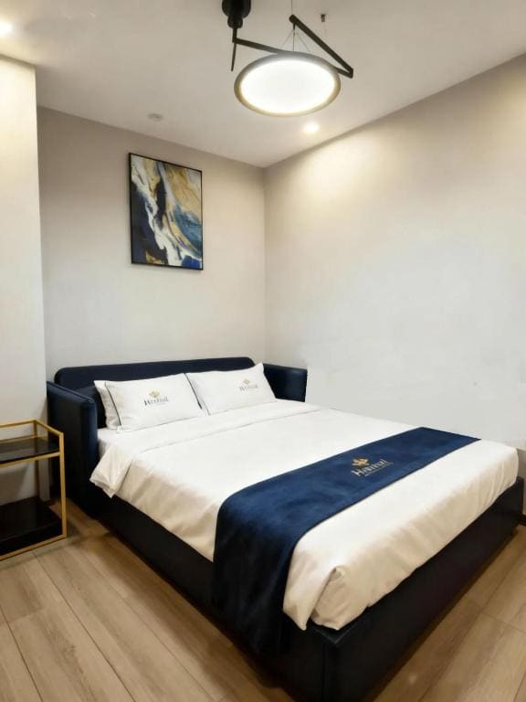 Suite room - Image 2