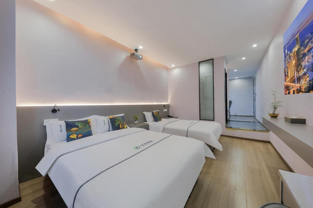 Suite room - Image 1