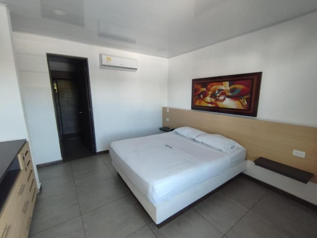 Queen Room room - Image 2