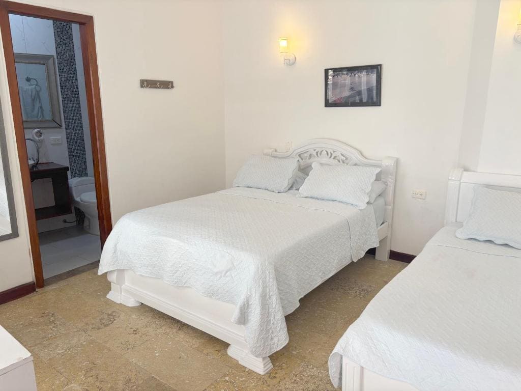 Triple Room Ground Floor room - Image 3