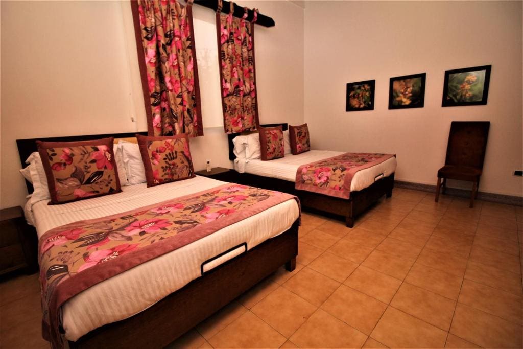 Double Room with Two Double Beds room - Image 3