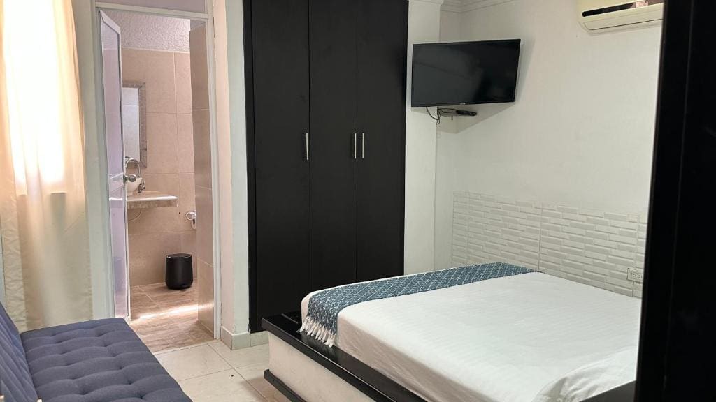 Standard Suite room - Image 2