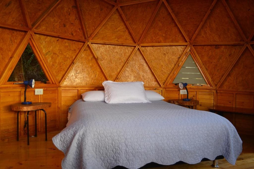 Tent room - Image 1