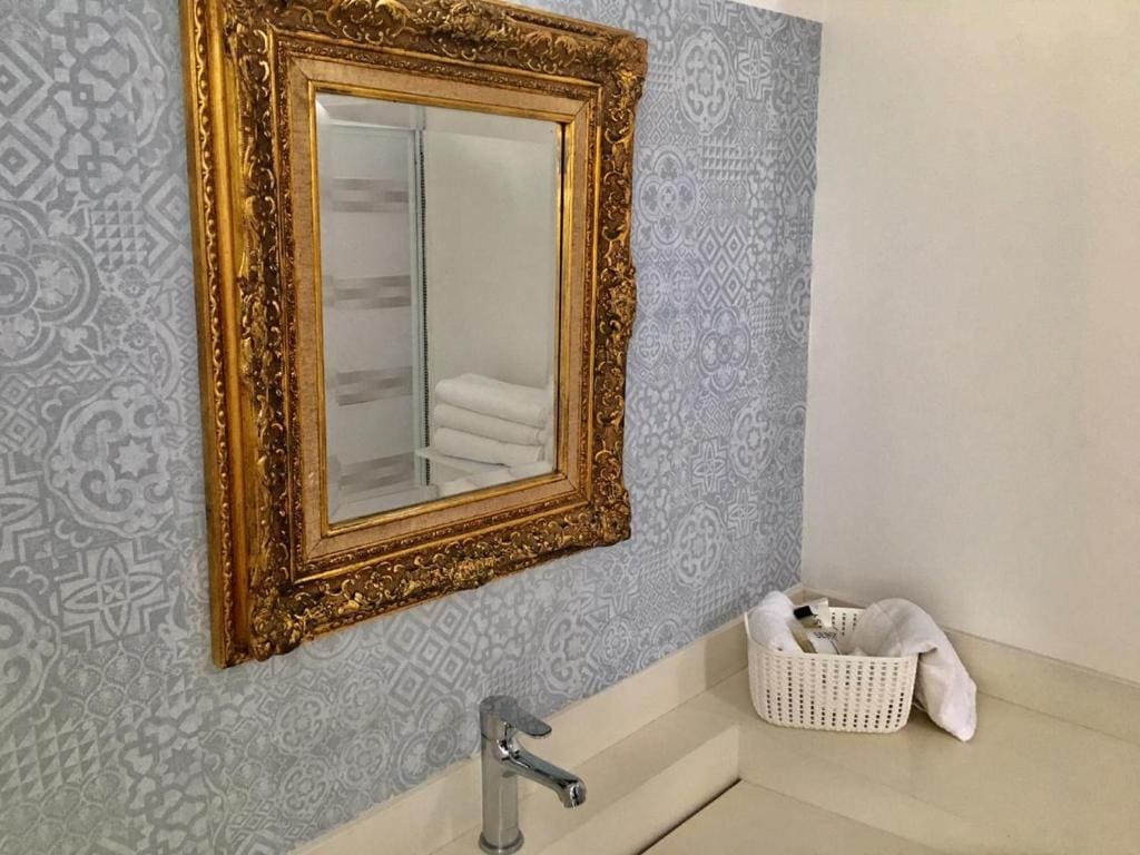 Standard Twin Room with Sea View room - Image 3