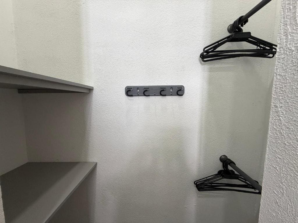 Quadruple Room with Private Bathroom room - Image 2