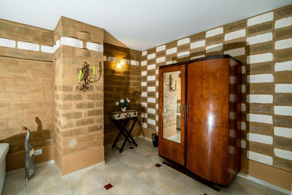 Junior Suite with Balcony room - Image 3