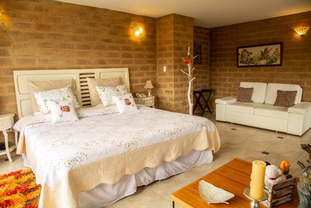 Suite with Balcony room - Image 2