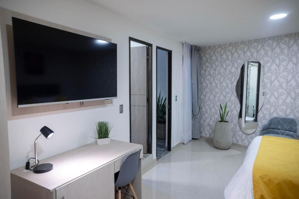 Room room - Image 1