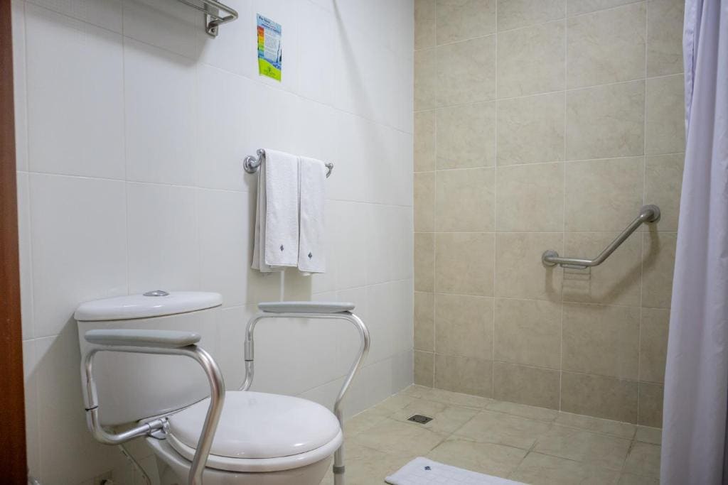 Twin Junior Suite - Non-Smoking room - Image 2