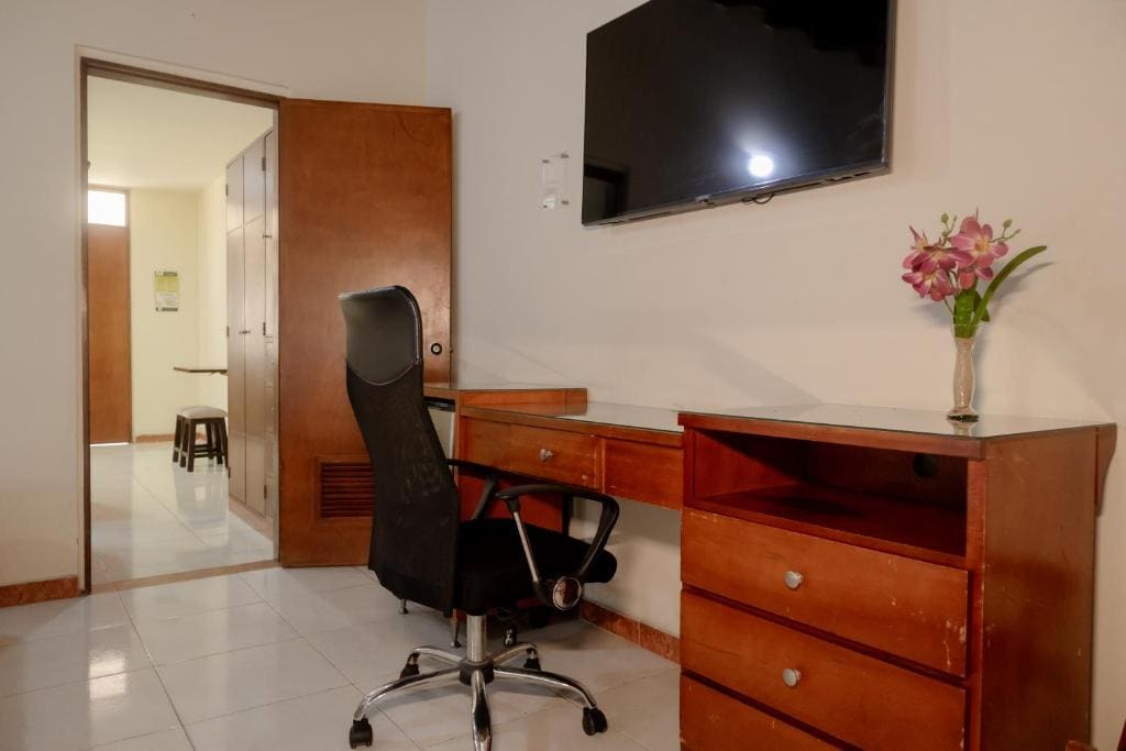 Junior Suite with Two Double Beds - Non-Smoking room - Image 1