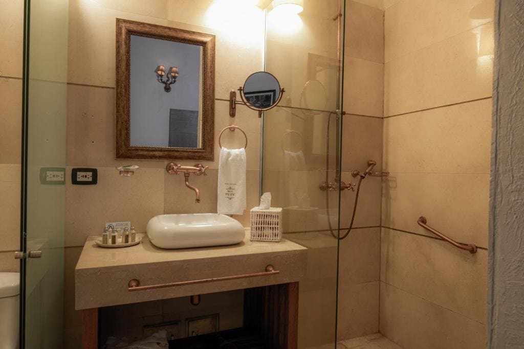 Deluxe Double Room room - Image 3