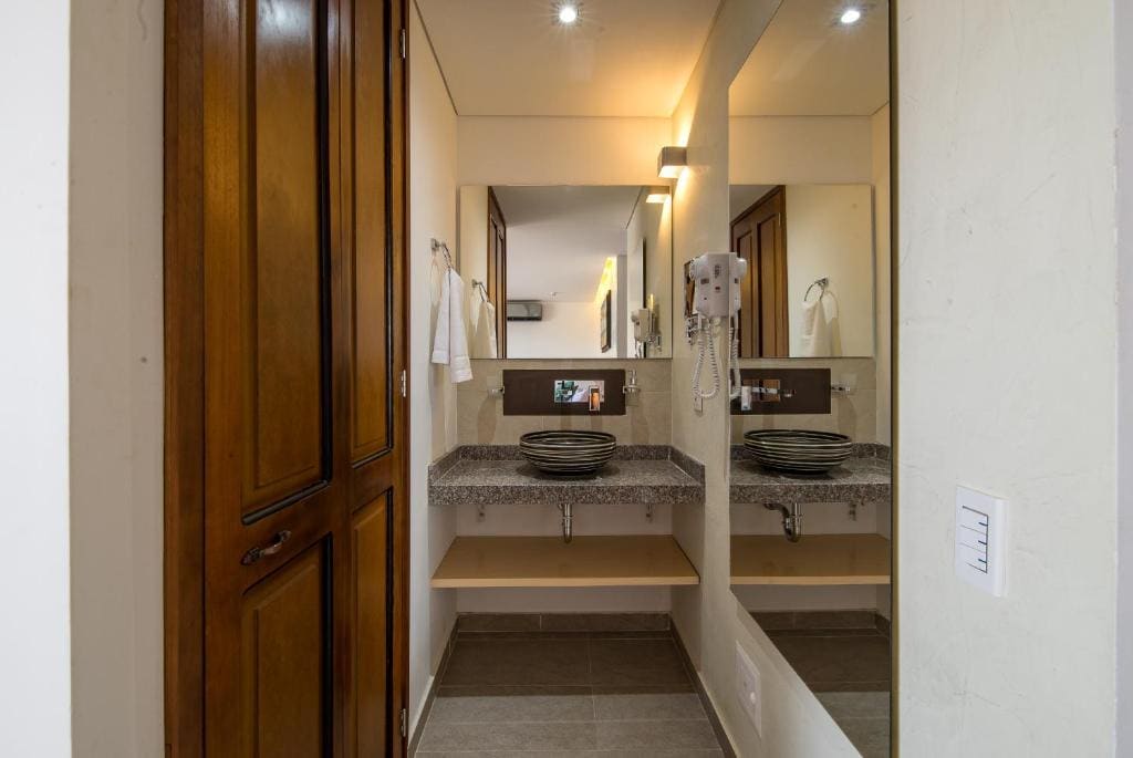 Superior Suite room - Image 3