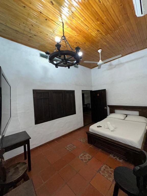 Double Room with Private Bathroom room - Image 2