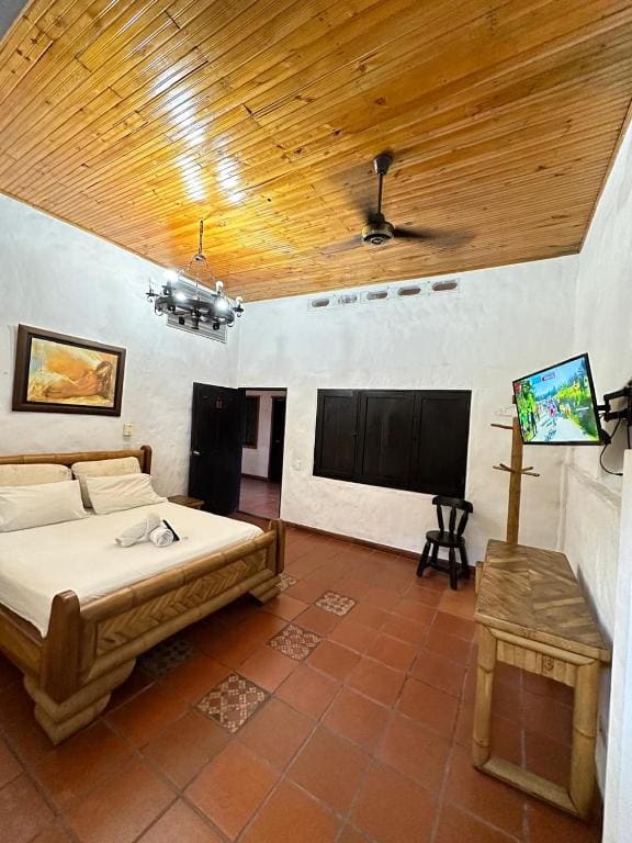Large Double Room room - Image 1