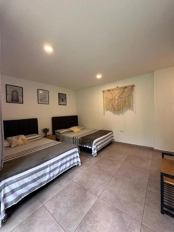 Family Room room - Image 3
