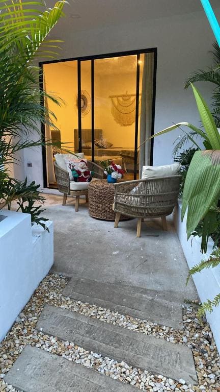 Suite with Garden View room - Image 3