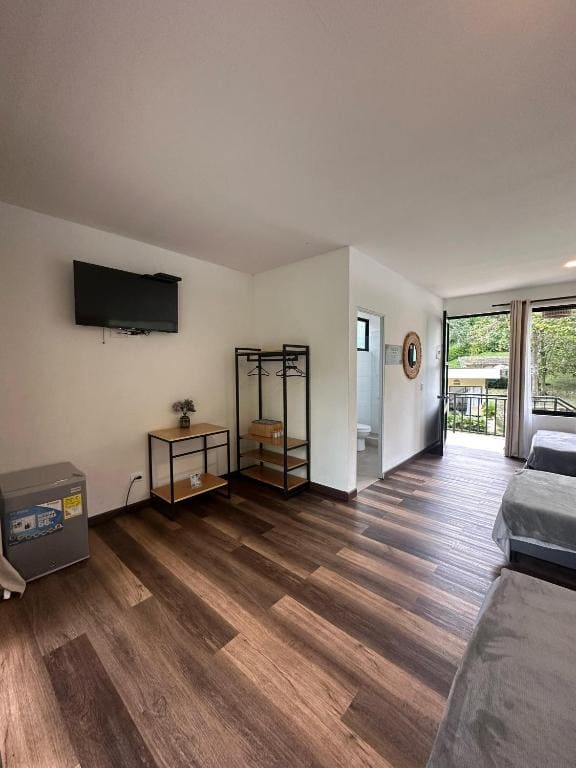 Suite with Balcony room - Image 2