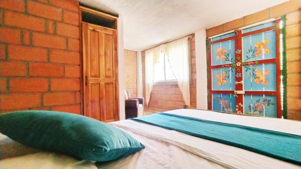 Deluxe Double Room with Balcony room - Image 3