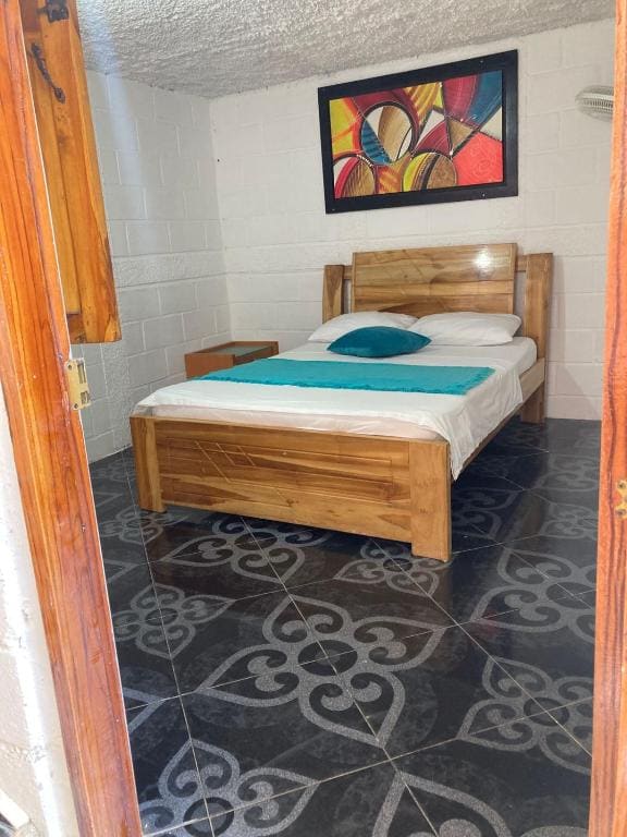 Double Room with Private External Bathroom room - Image 3